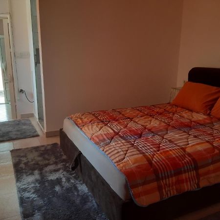 Guest'S House "Lindi&Roni" Apartman Ulcinj Kültér fotó