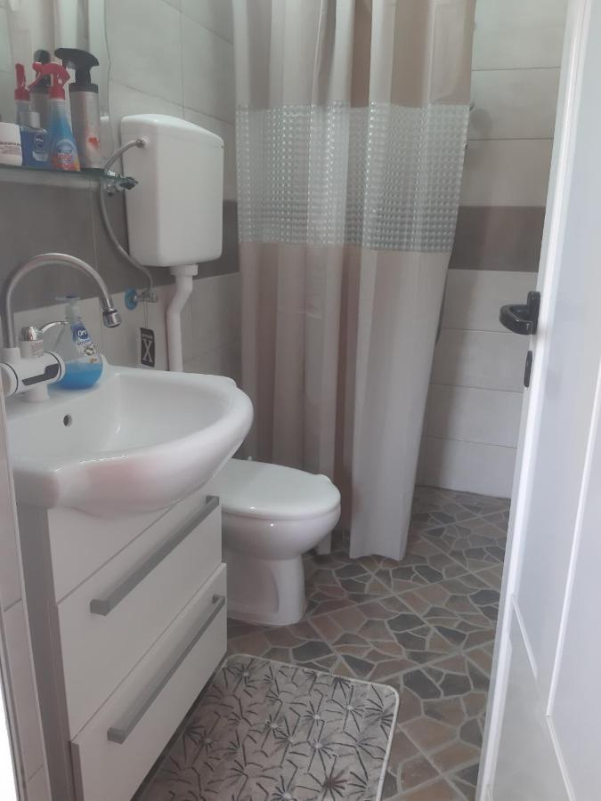 Guest'S House "Lindi&Roni" Apartman Ulcinj Kültér fotó