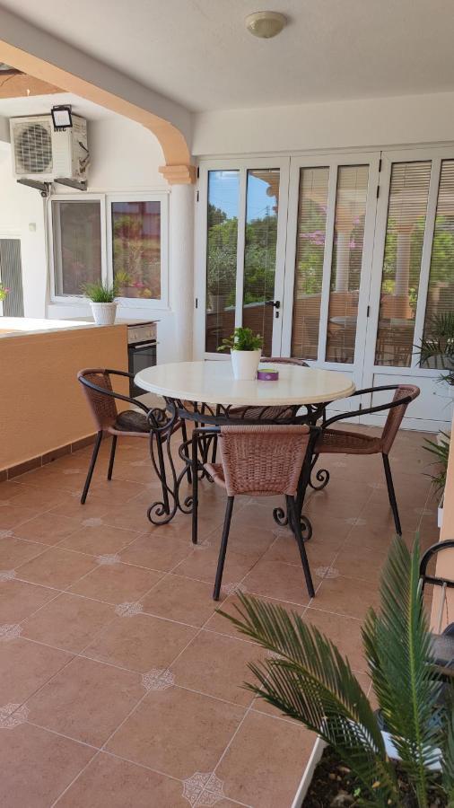 Guest'S House "Lindi&Roni" Apartman Ulcinj Kültér fotó