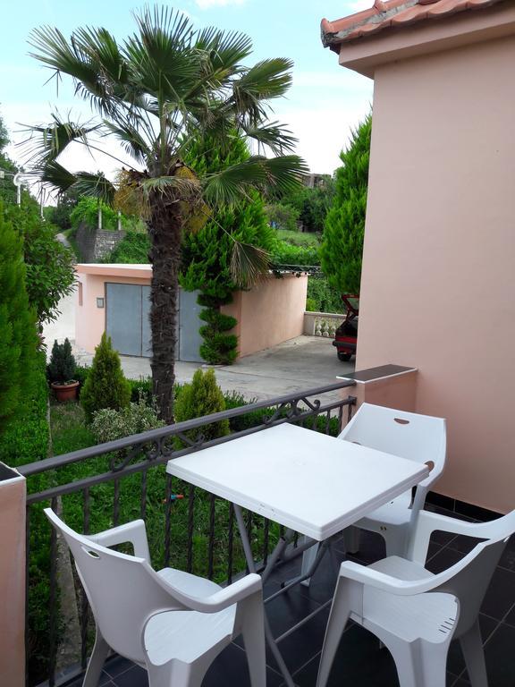 Guest'S House "Lindi&Roni" Apartman Ulcinj Kültér fotó
